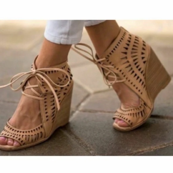 JEFFREY CAMPBELL Tan Suede Rodillo HiWedge Peep Toe Laser Cut Laced Sandals - Picture 5 of 9